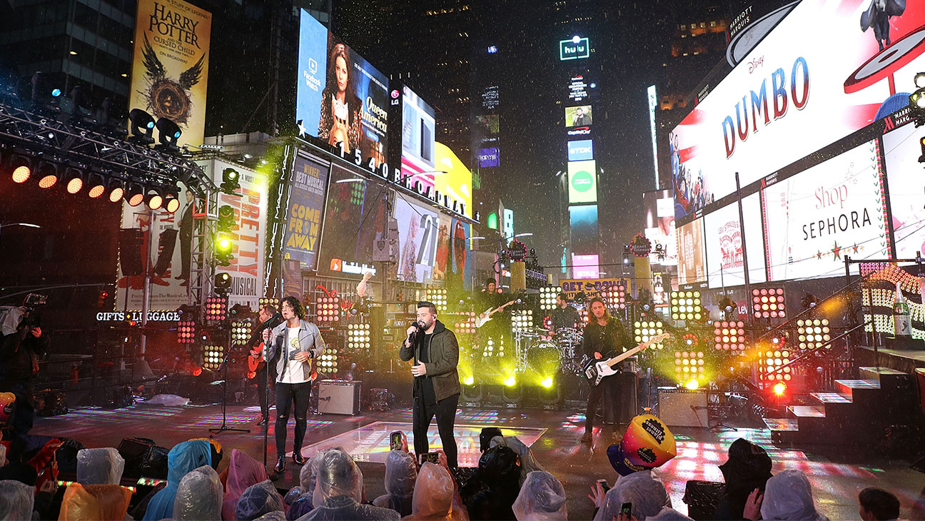 performances of famous artists