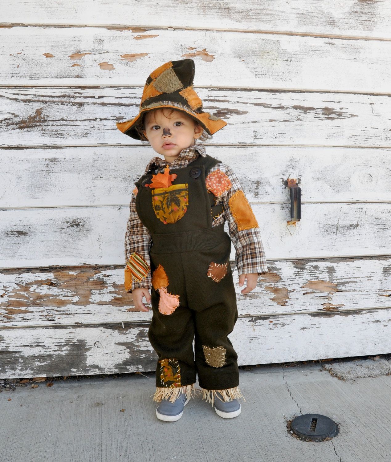 A last-minute scarecrow costume is an easy and nice one