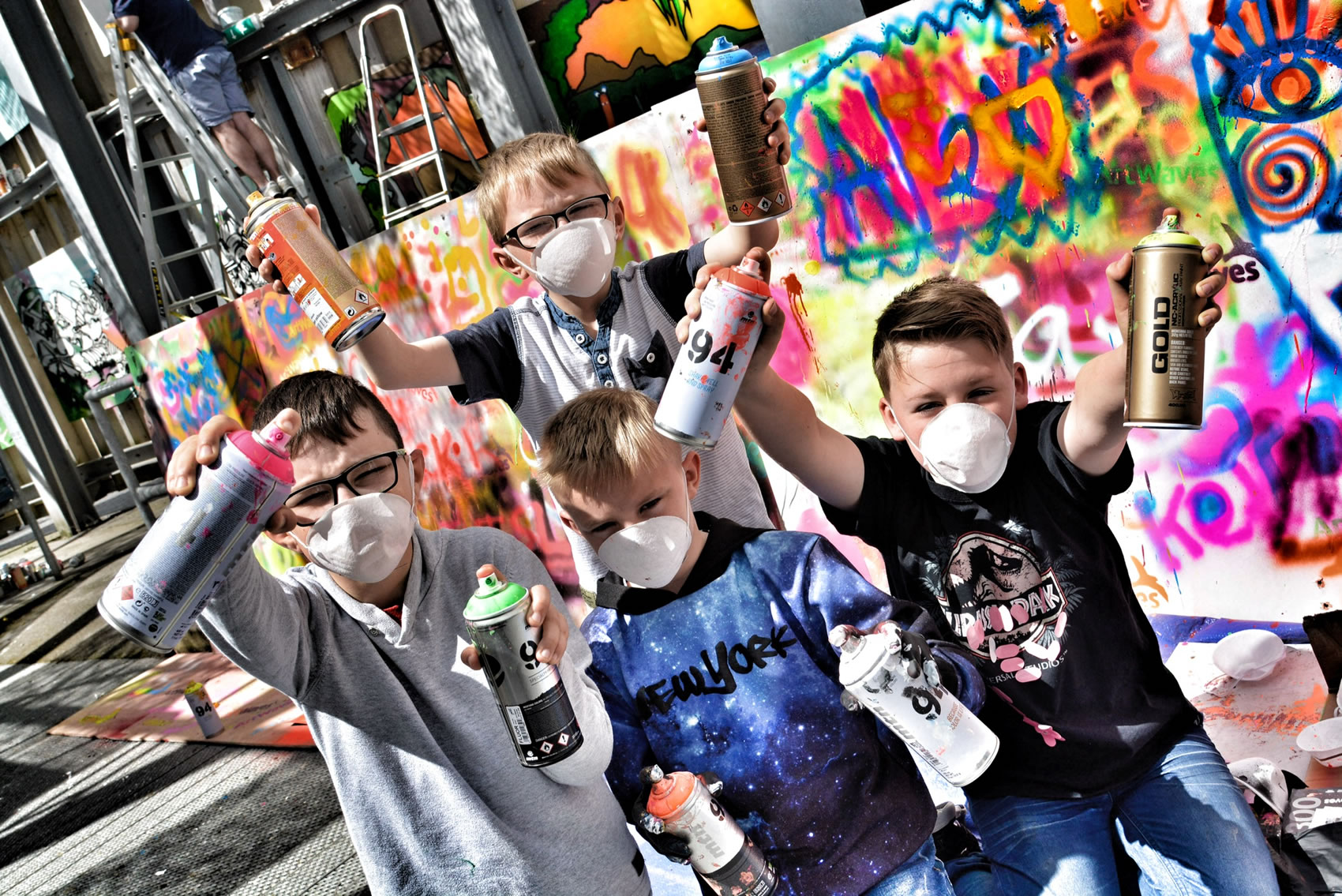 A Bunch Of Artwaves For Families