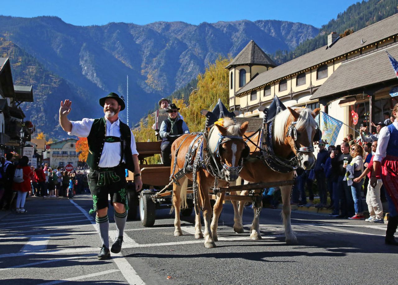When Does The Leavenworth Oktoberfest Kick Off