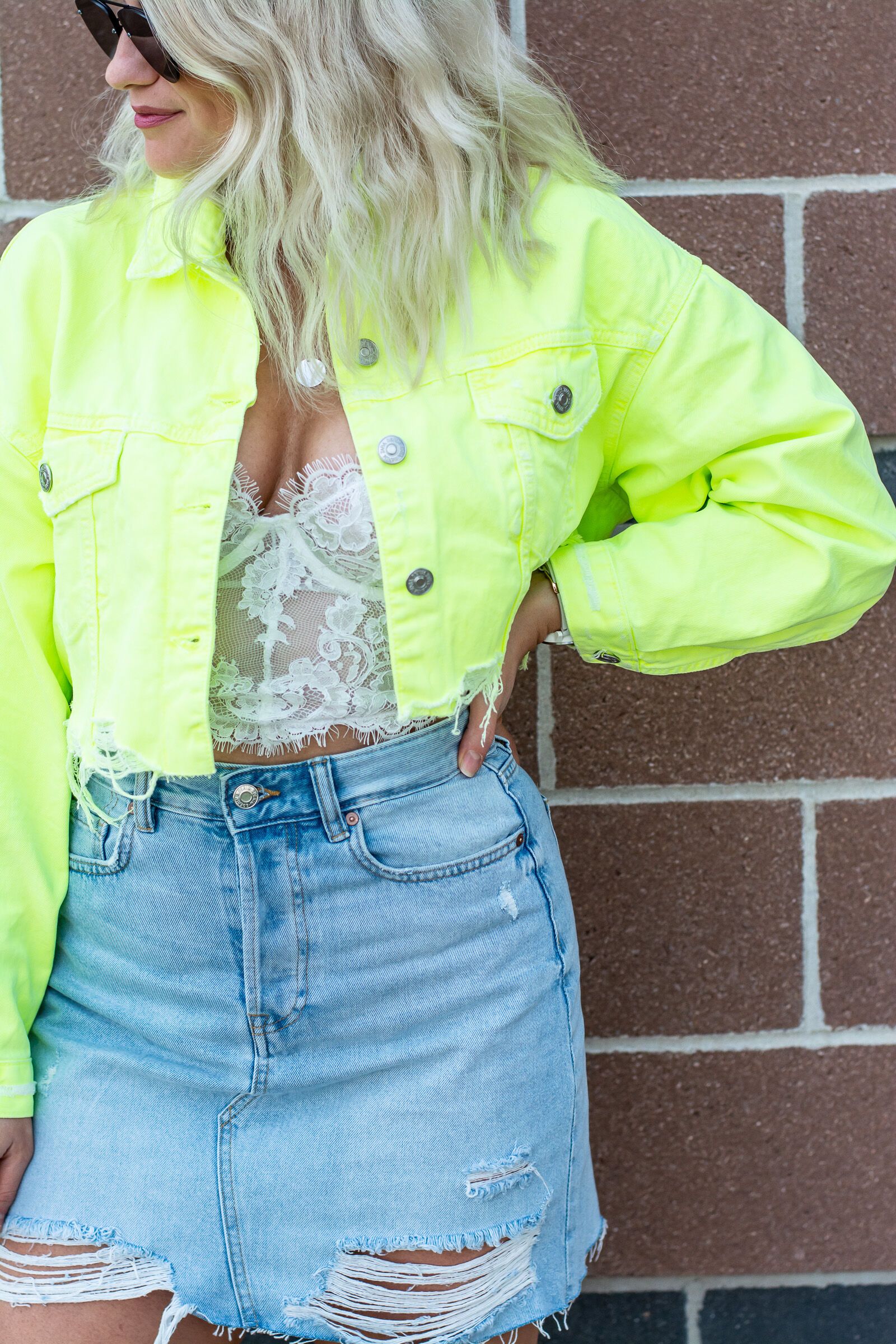 Neon will give you an unforgettable look