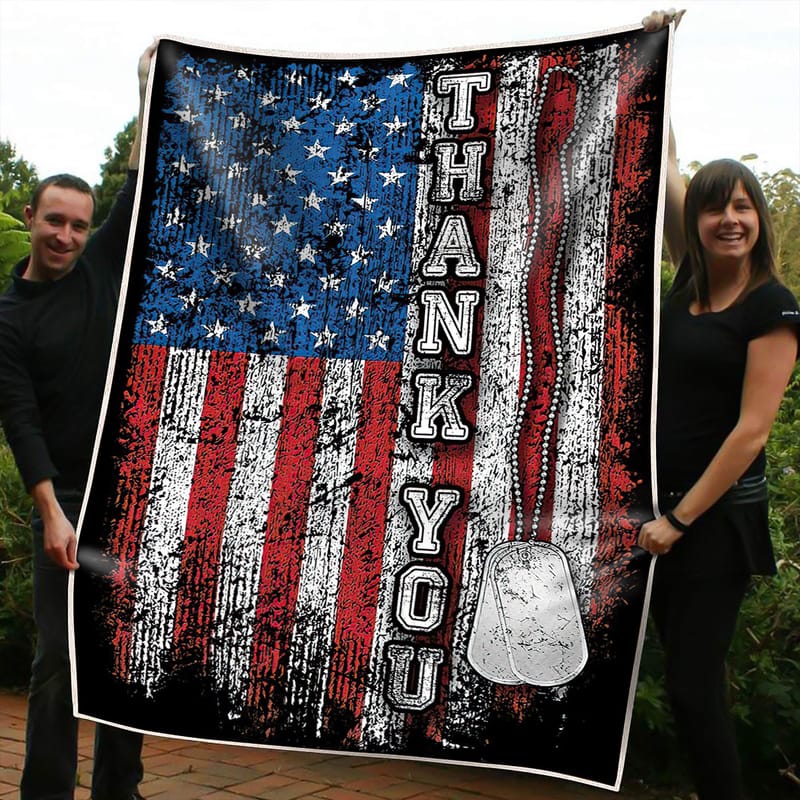 This basic Veteran blanket has a classic and impressive design