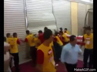 Black Friday Gifs The chaotic crowd real life Black Friday Gifs The chaotic crowd