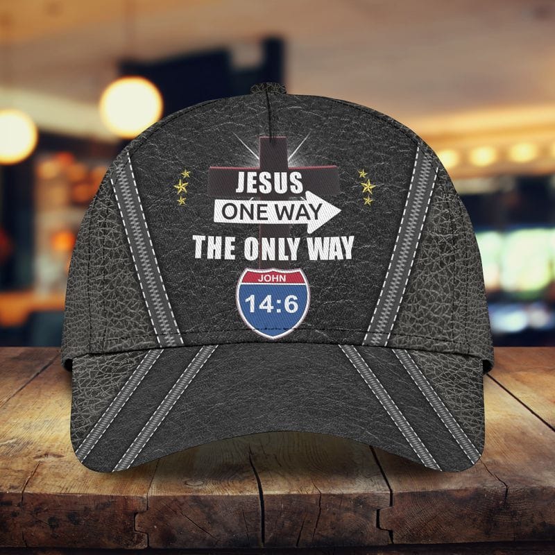 The design is truly an artwork which includes images of the statue of liberty and Jesus