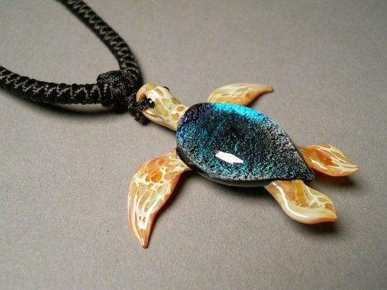 Glass sea turtle necklace to help lose weight