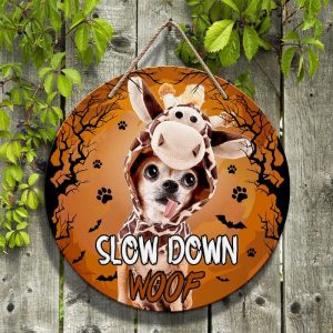 HALLOWEEN CHIHUAHUA ROUND WOODEN SIGN